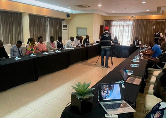 ENBI REUNE COM OPERADORAS DE TRANSPORTE EM BENGUELA